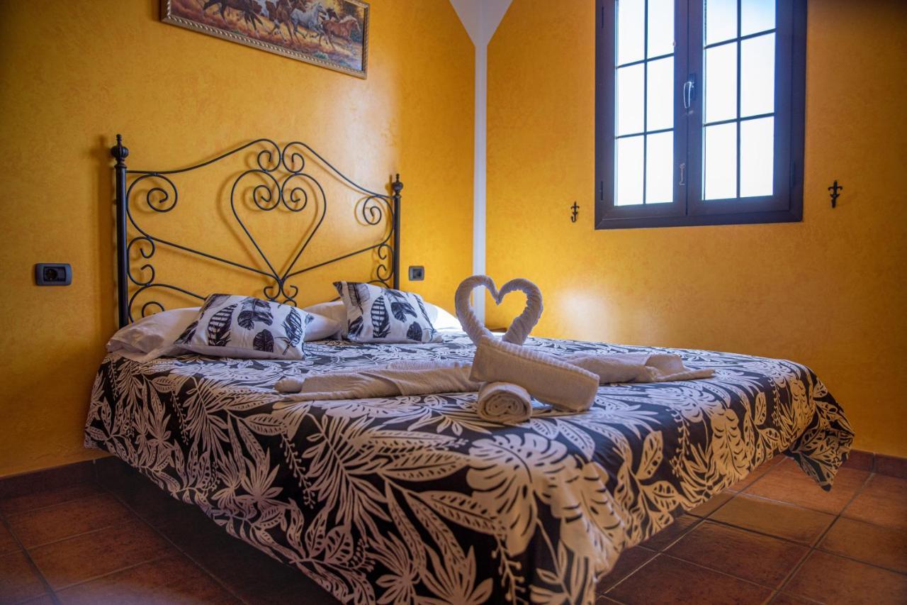 Villa Las Cuevas Tias Bagian luar foto